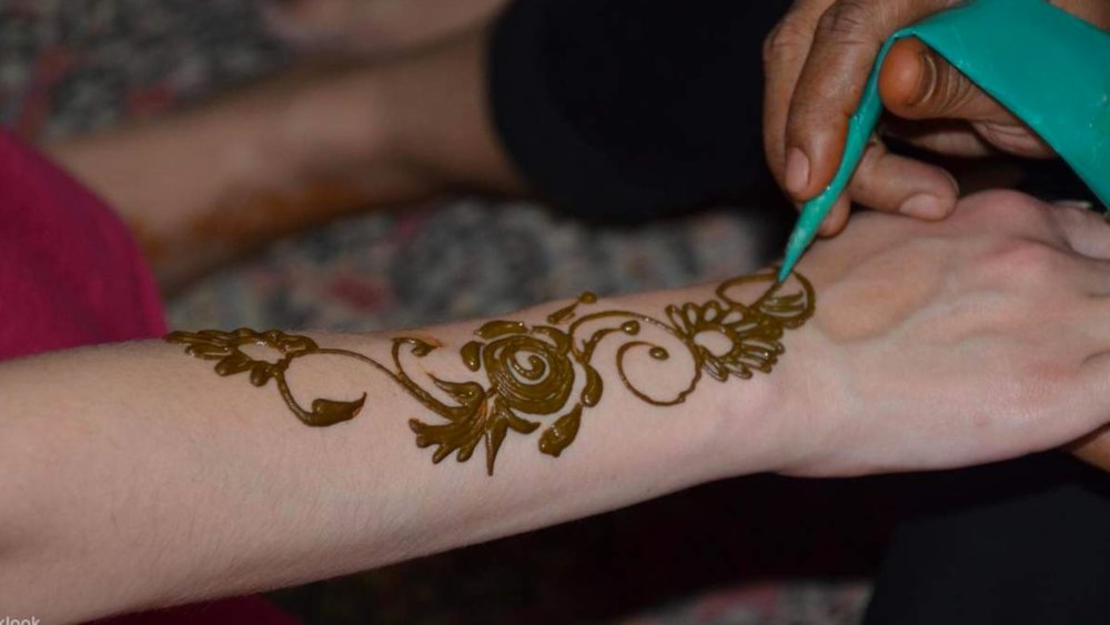 close-up on a henna painting