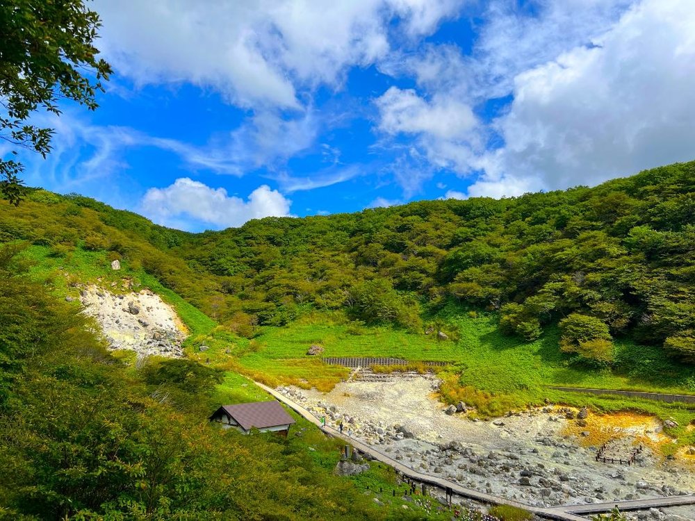 那須温泉 殺生石の風景