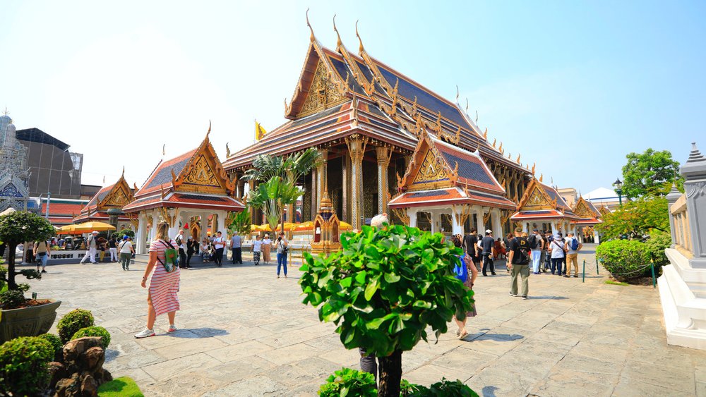 the architecture of the Grand Palace of Bangkok