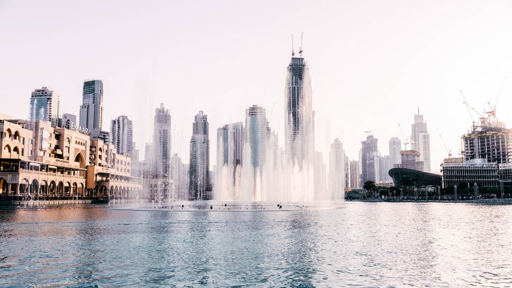 the fountain show at Dubai Mall