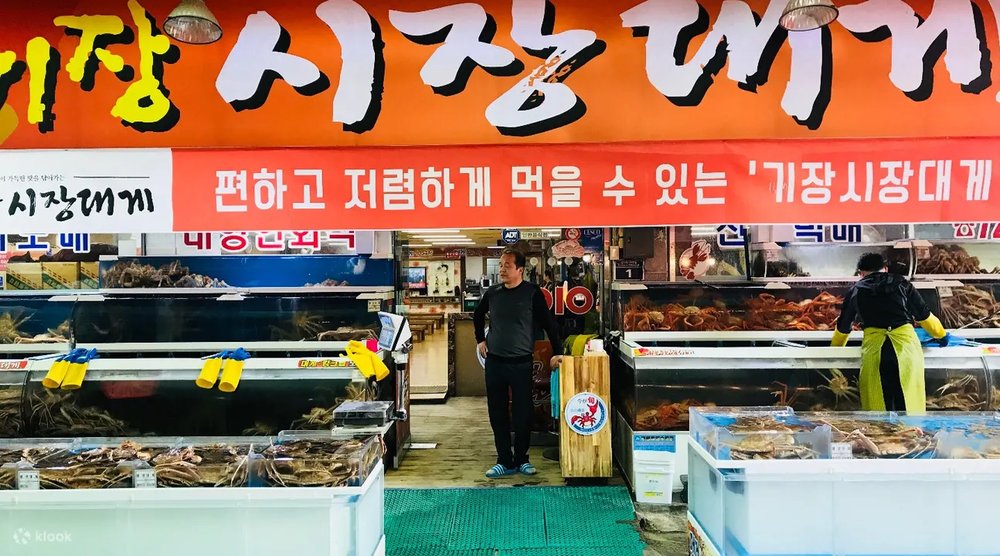 Fresh crabs and fish