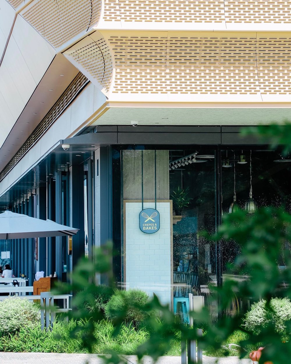 Crepes & Bakes Facade