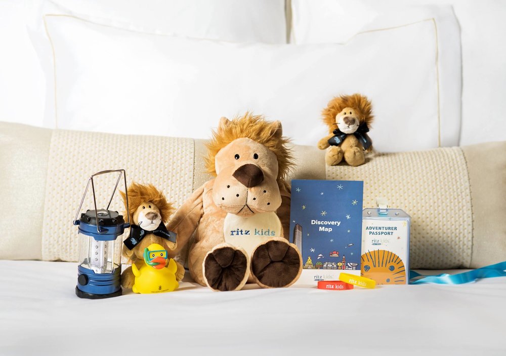 Different lion stuffed toy