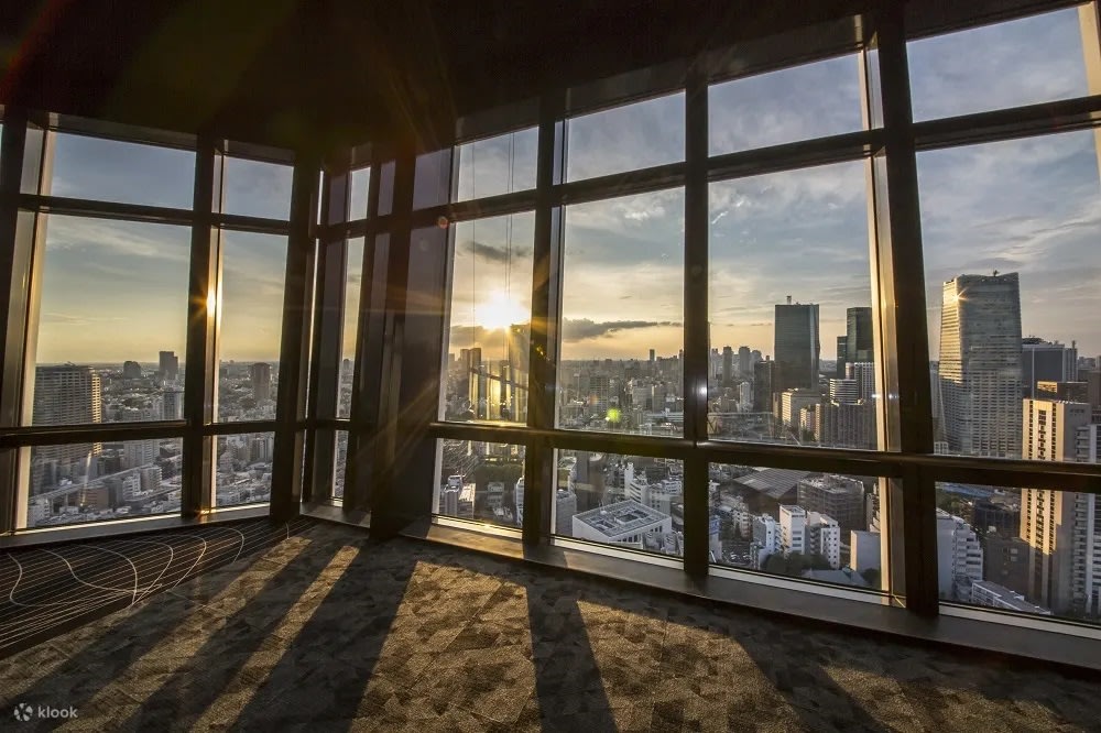ชมวิวโตเกียวทาวเวอร์ญี่ปุ่น (Tokyo Tower Observatory) วิวสวยทั้งกลางวันและกลางคืน