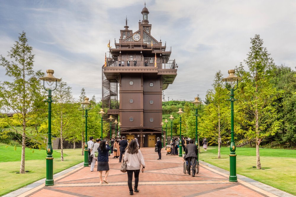 ジブリパーク 青春の丘の「エレベーター塔」