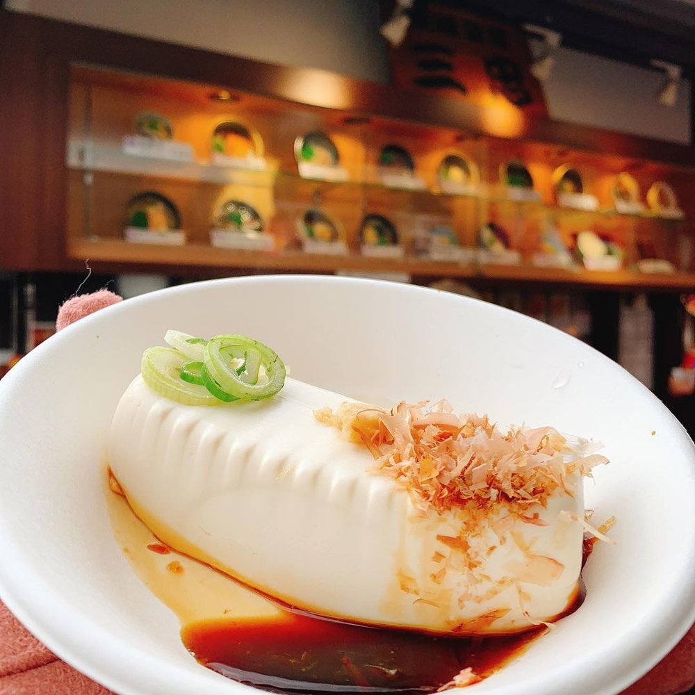 嵯峨豆腐三忠 (@vegas_food_note) 