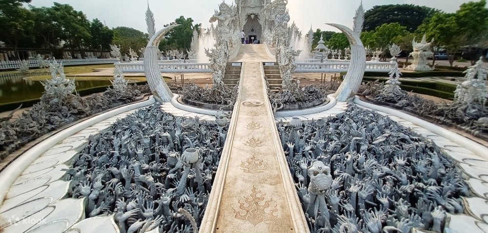 วัดร่องขุ่น วัดร่องเสือเต้น และ บ้านดำ