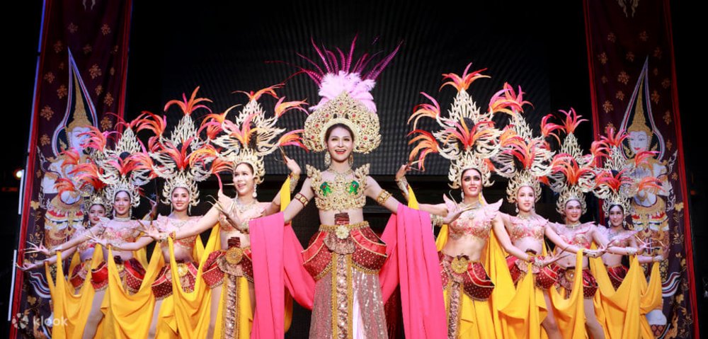 สยามดราก้อนคาบาเร่ต์โชว์ในเชียงใหม่