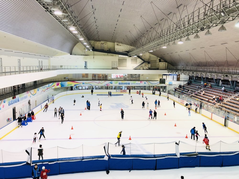台北室內景點:小巨蛋冰上樂園