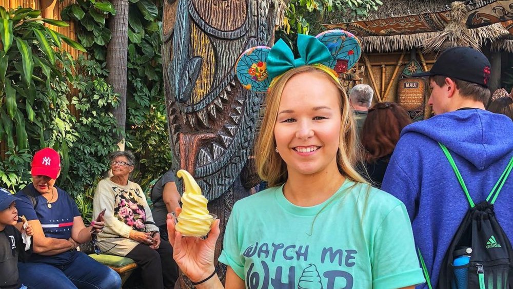 You can also get a Dole Whip ice cream on the go! Credits to @dad_daughter_disney