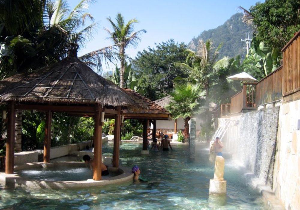 Suối Nước Nóng Guguan