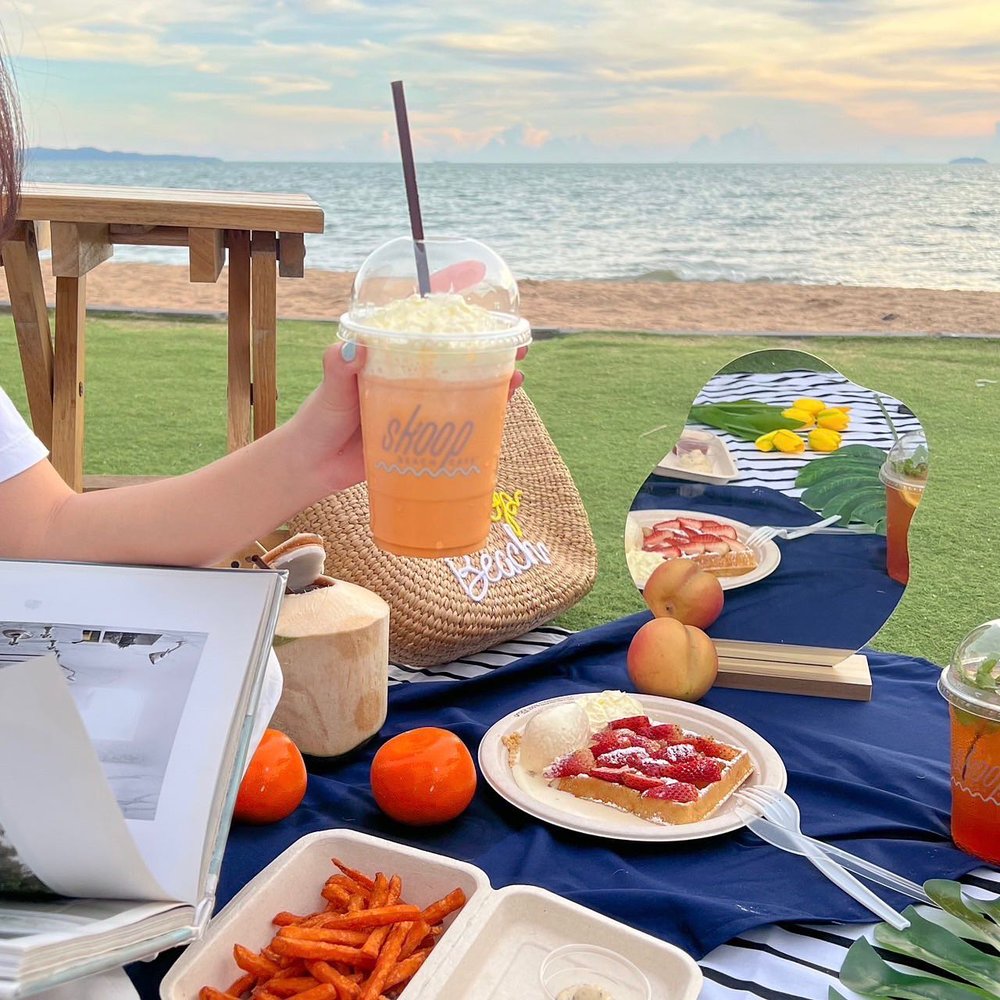 Skoop Beach Cafe คาเฟ่ริมทะเลหัวหิน