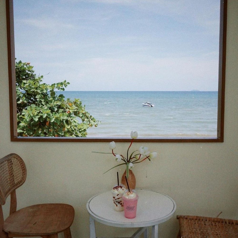 Skoop Beach Cafe คาเฟ่ริมทะเลหัวหิน