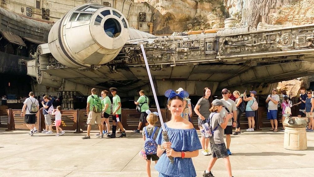 Prepare to become a Jedi at Star Wars: Galaxy’s Edge. Photo credits to  disneywithmacnmorgann on Instagram