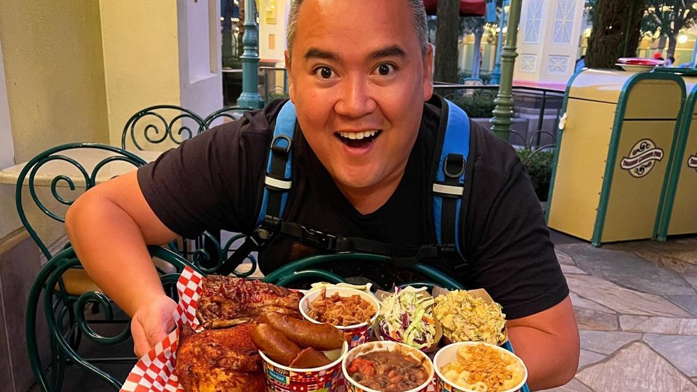 Have your fill of Disney-themed food during your visit. Credits to @themeparklunchbox