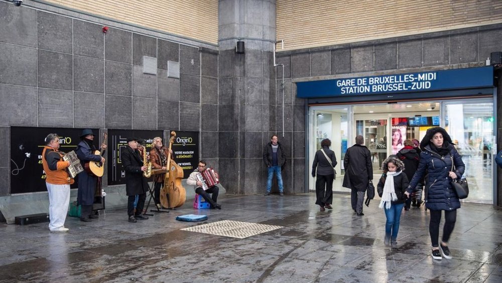 Even extra large bags are accommodated at Brussels! Credits: @shuvaseeshdas on Instagram