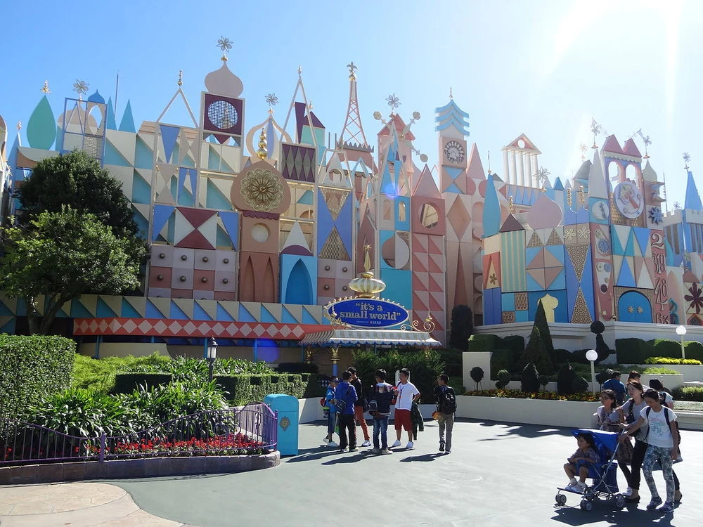 Exterior of the "Small World" attraction