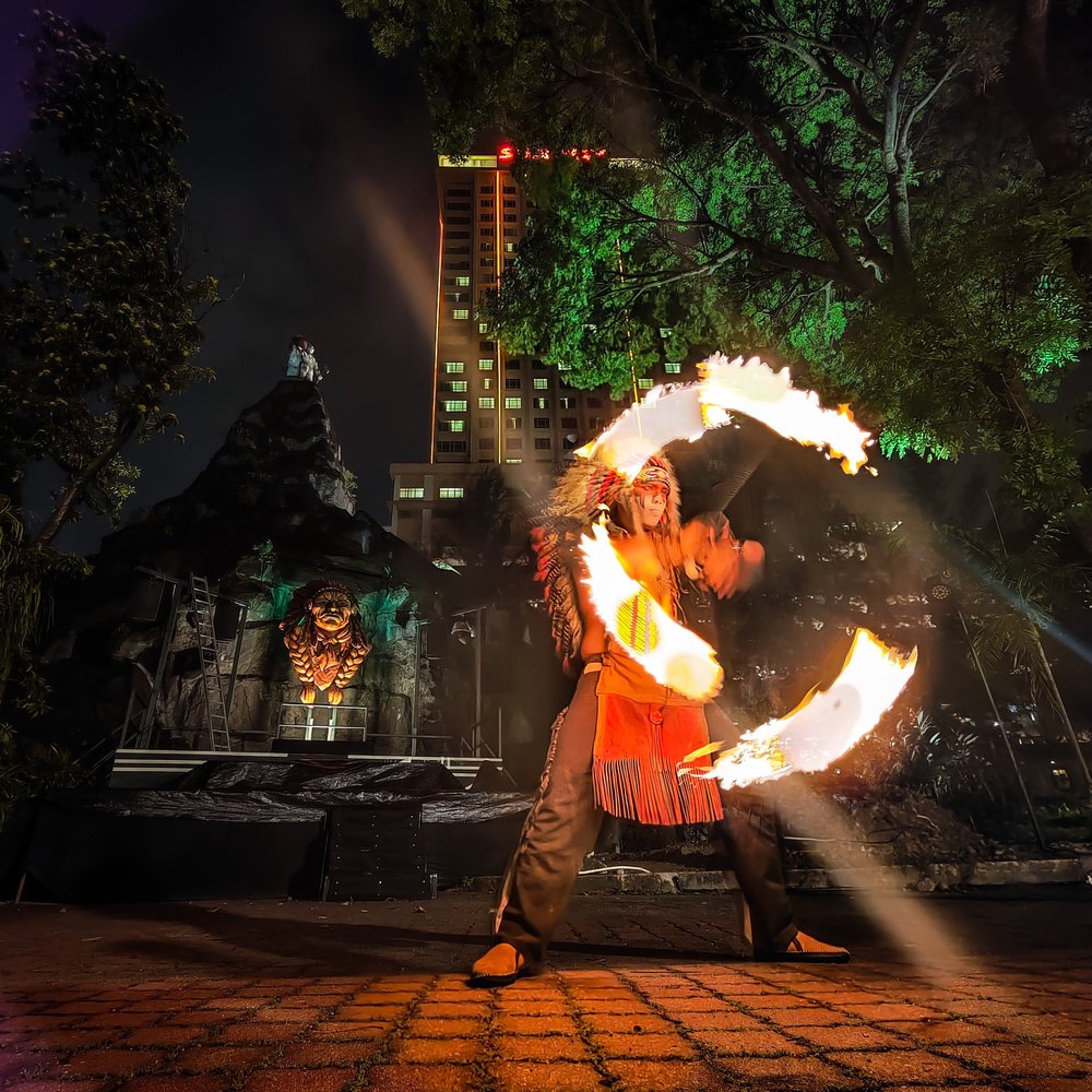 Sunway Lagoon Night Park show times