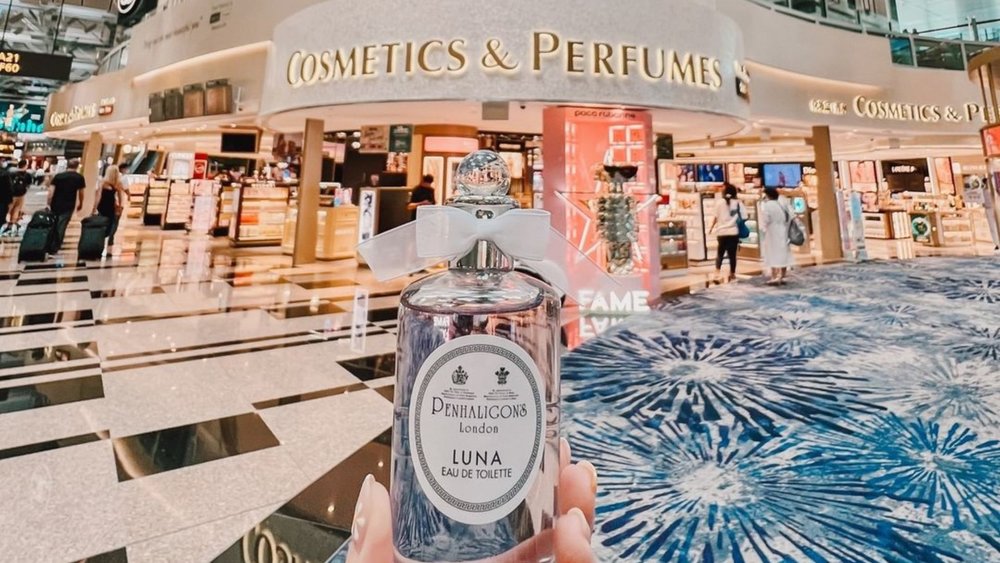 Changi Airport is a shopaholic’s delight! Credits: @changiairport on Instagram