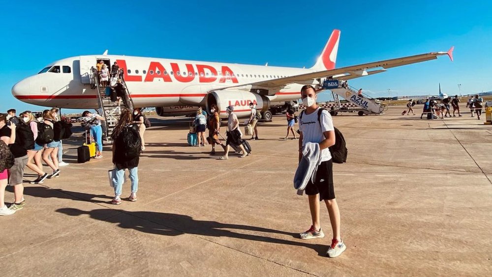 Punctuality is key for plane travel. Credits to @michalppz on Instagram