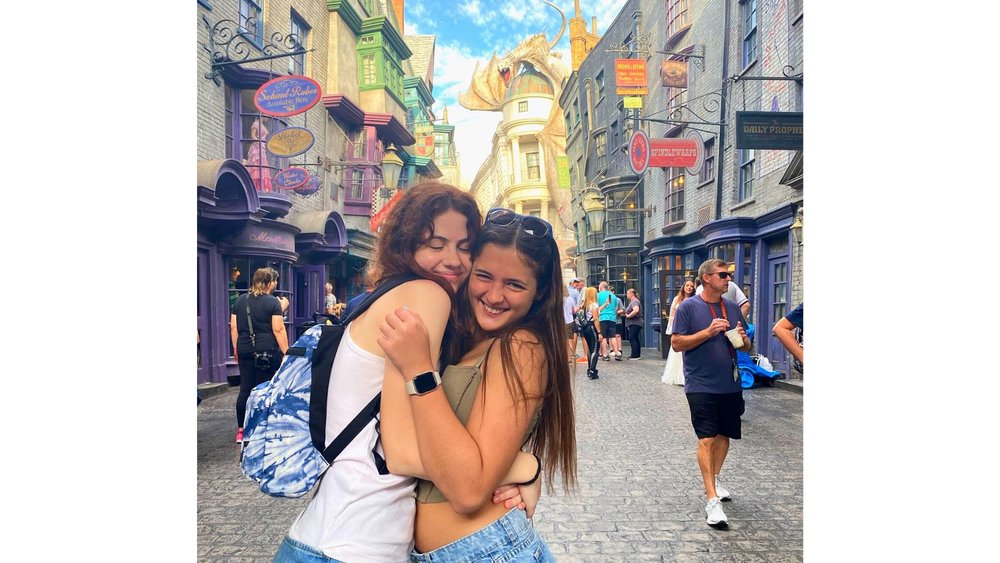 Take a stroll down Diagon Alley at Universal Studios Orlando. Credits: @emiliamarzo