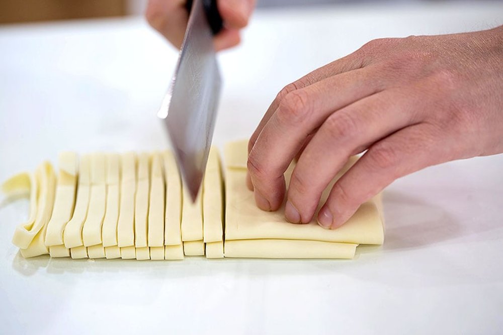 ภาพบรรยากาศการทำอุด้งจาก: https://setouchitrip.com/