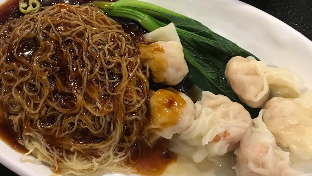 Find everything you’re craving at Straits Food Village. Credits to @stevenleongsiuweng