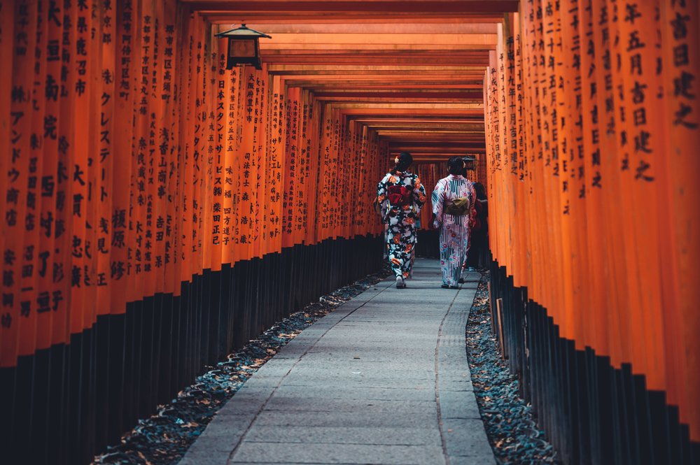 red torii gates at the Fushimi Inari shrine