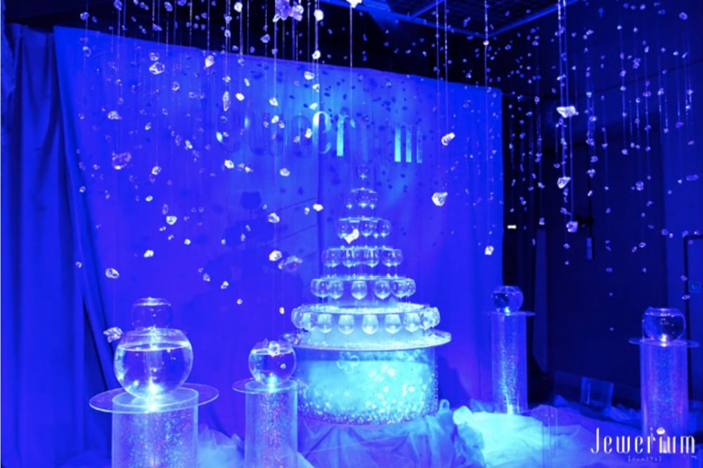 新江ノ島水族館 ジュエリウム 特別水槽 第1章「透明に出逢う」