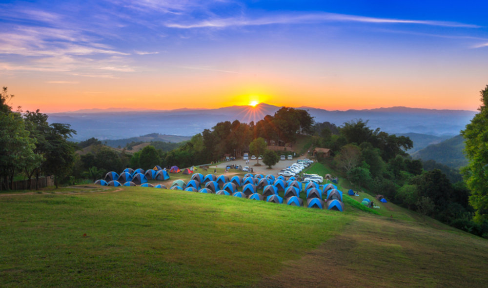 จุดตั้งเต็นท์ เพื่อรอชมความสวยงามของท้องฟ้า