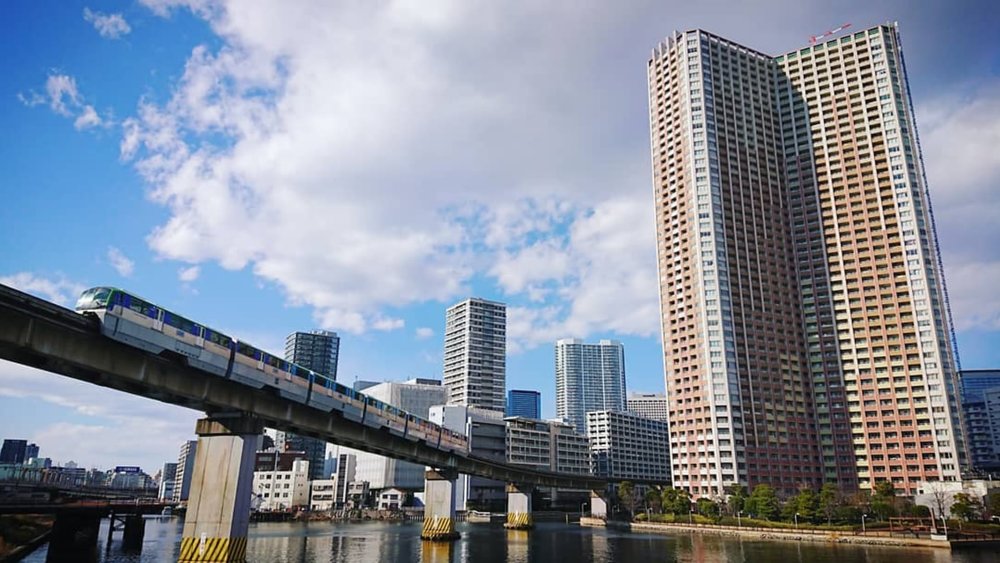 With your JR Pass, you can hop on the Tokyo Monorail from Haneda Airport. Credits: @hajimetakemata on Instagram