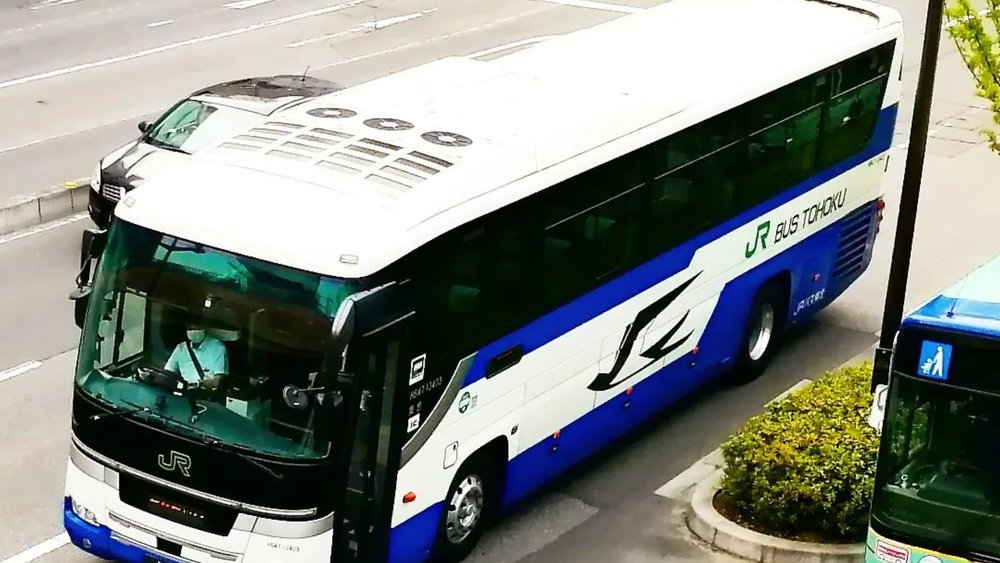 You can also go to areas not covered by rail by hopping on JR buses! Credits: @noribds on Instagram