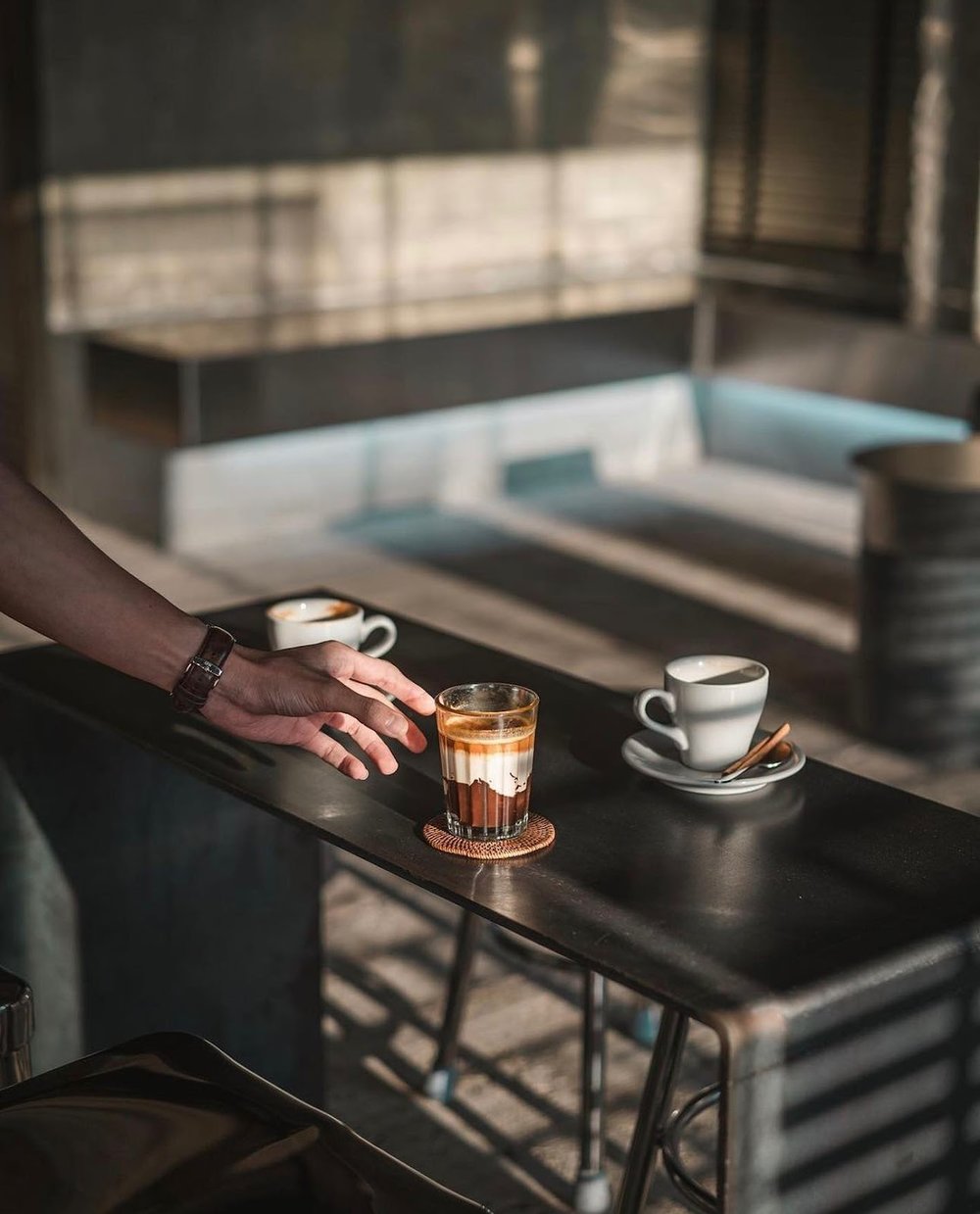 ร้านคาเฟ่เชียงใหม่โทนมินิมอล ตกแต่งสไตล์ลอฟ์ทสุดเท่ | รูปภาพจาก facebook The Baristro At Ping River