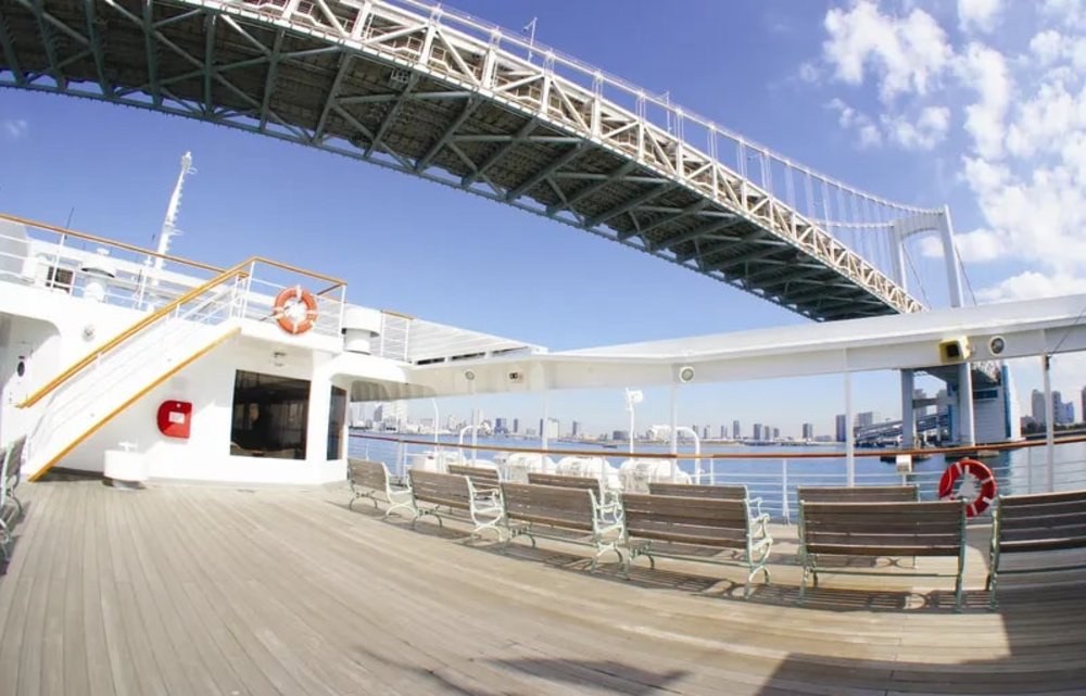 ทัวร์ล่องเรือชมวิวพร้อมจิบน้ำชายามบ่ายในอ่าวโตเกียว (The Symphony)