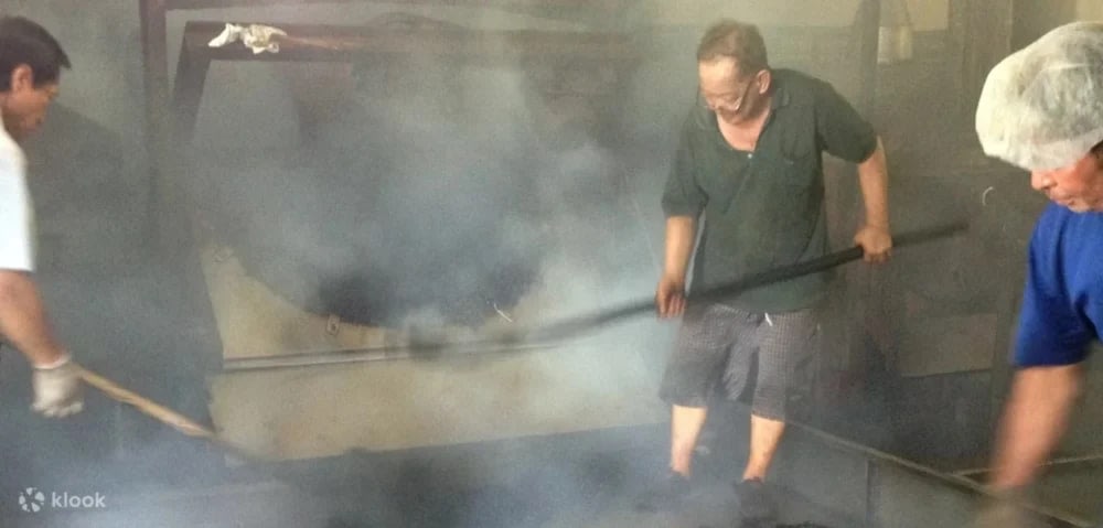 โรงคั่วกาแฟแบบดั้งเดิม หาดูได้ยากในปัจจุบัน 