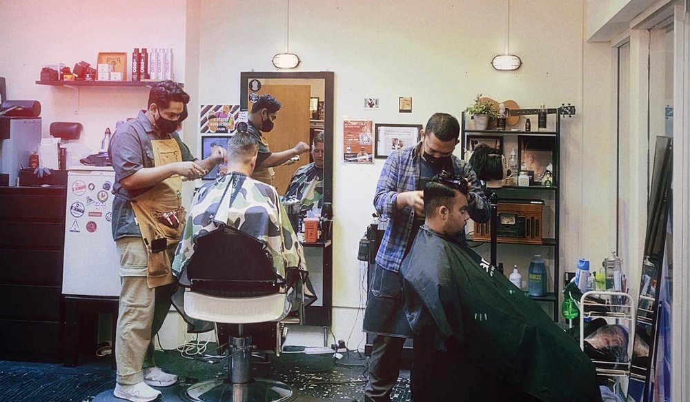 The “A” Street Barber Shop - Trải Nghiệm Cắt Tóc "Cổ Điển" Giữa Lòng Singapore