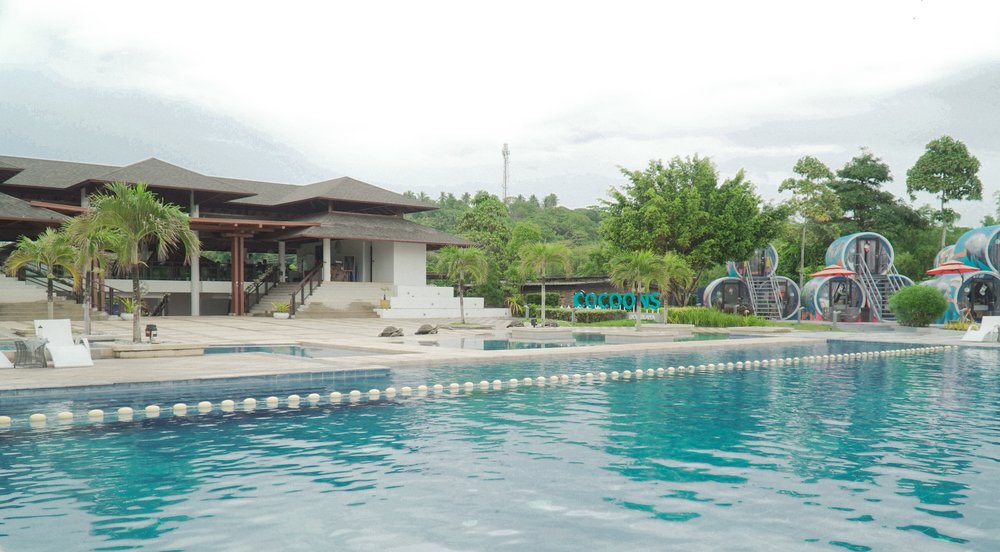 beach resort and infinity pool