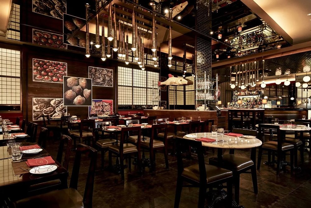 ห้องอาหารของโรงแรมมารีน่าเบย์แซนส์ ในประเทศสิงคโปร์