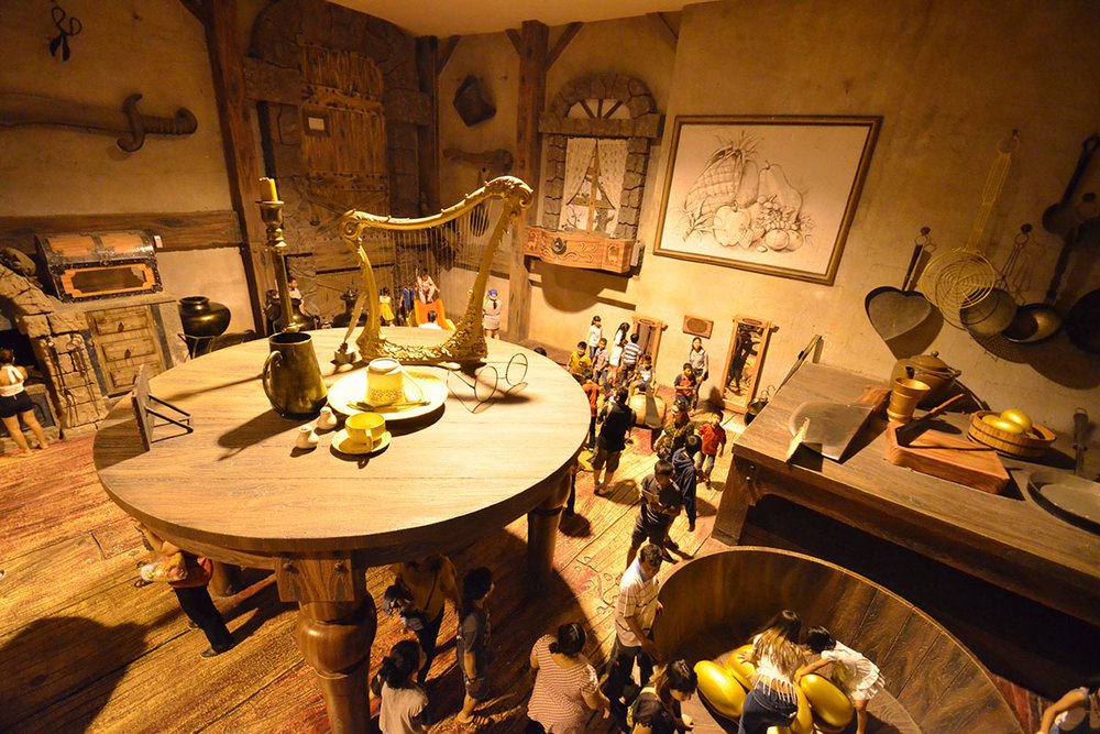 สิ่งของไซส์ใหญ่ในบ้านยักษ์