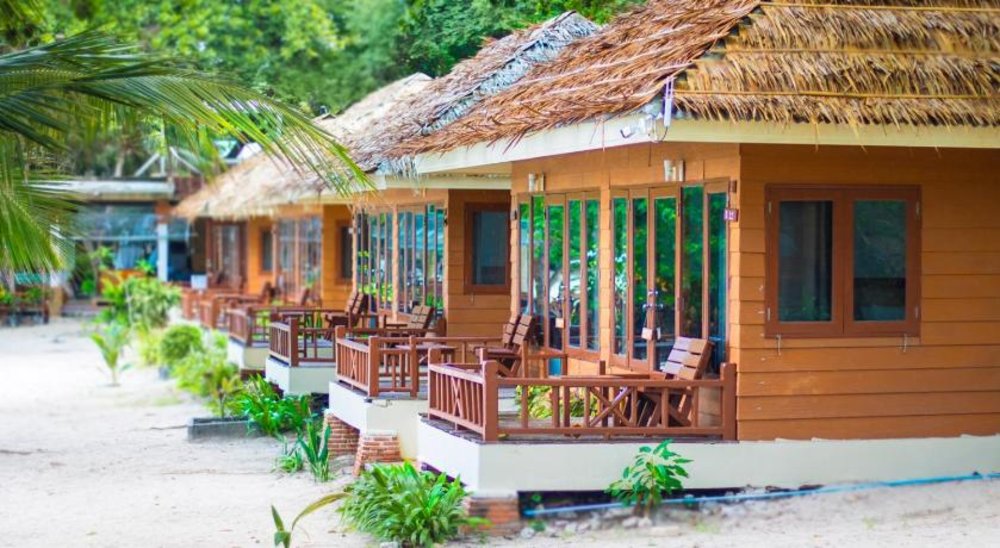 นอนฟังเสียงคลื่นที่เสม็ด คาบาน่า รีสอร์ท อ่าววงเดือน ที่พักเกาะเสม็ดติดทะเล