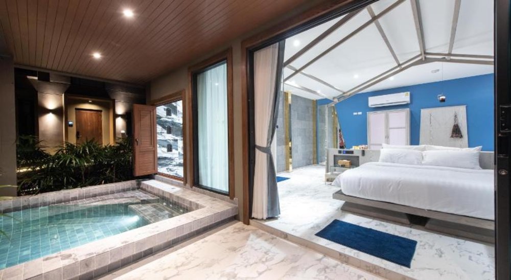 ภายในห้องพักของ อ่าวช่อแกรนด์วิว ไฮด์อะเวย์รีสอร์ท ที่พักเกาะเสม็ดติดทะเล