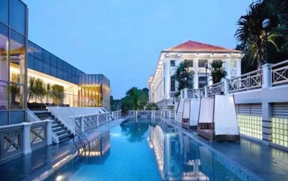 ホテル フォート カニング プール