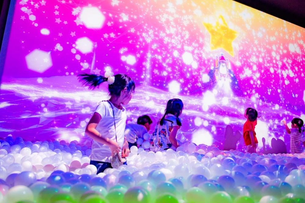 ลิตเติ้ล แพลนเน็ต ลาลาพอร์ต อิซูมิ (Little Planet Lalaport Izumi)