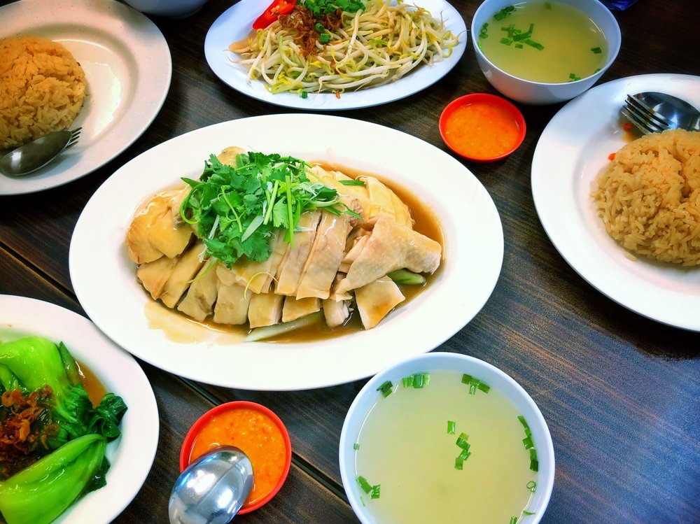 ภาพข้าวมันไก่จาก: Singapore Travellers