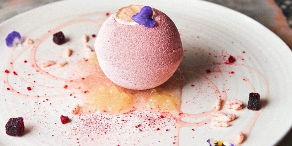 ภาพจาก: Esquire Singapore