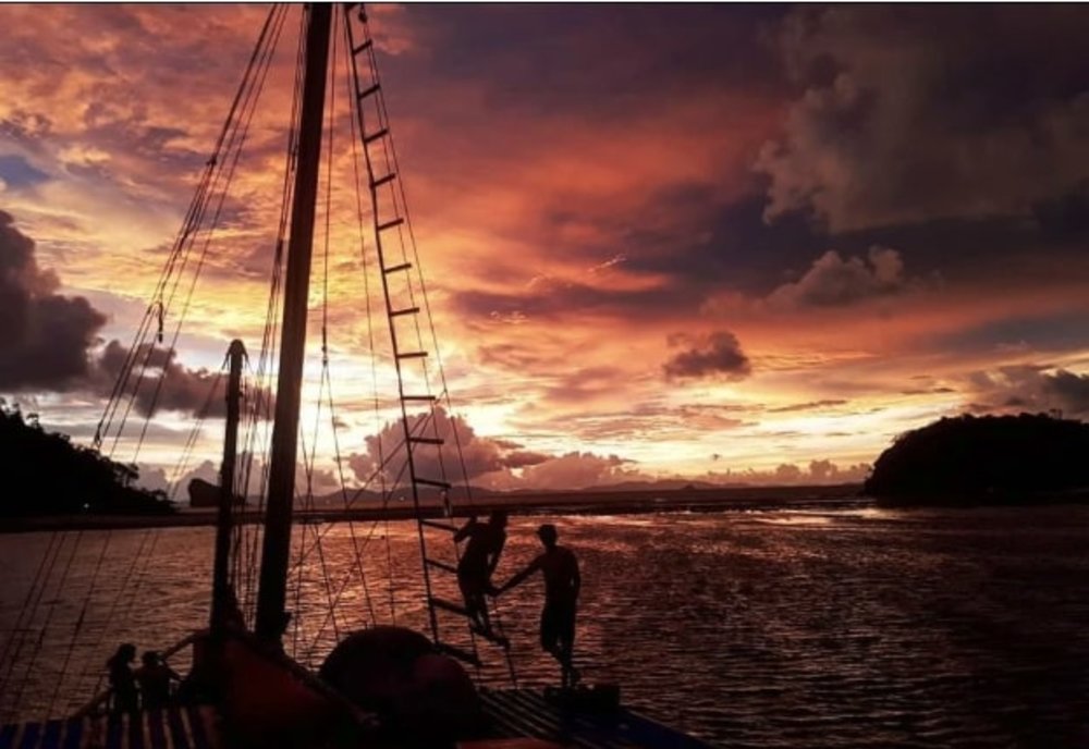 登上甲米日落遊輪