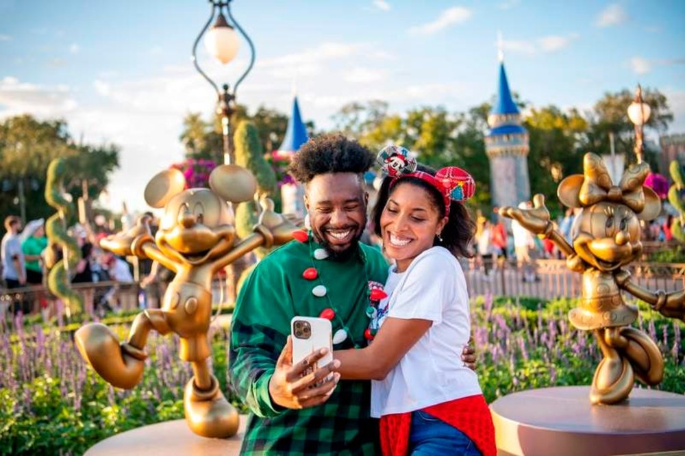 ถ่ายภาพความประทับใจกับช่วงเวลาแห่งความสุขกัน