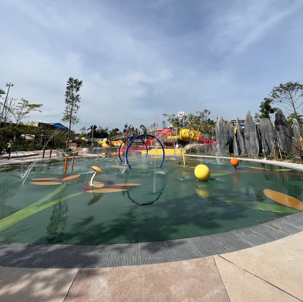 SplashMania Gamuda Cove family friendly water park in Malaysia