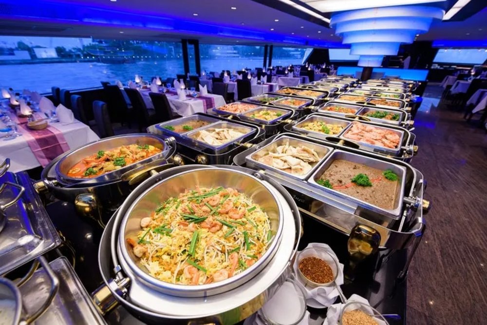 พาแฟนไปเที่ยว ไปเดท ในกรุงเทพ ฯ ที่มี ดินเนอร์สุด Exclusive ที่ริมแม่น้ำเจ้าพระยาและยังมีไลน์บุฟเฟต์ เอาใจสายทะเลไปด้วยเลย 