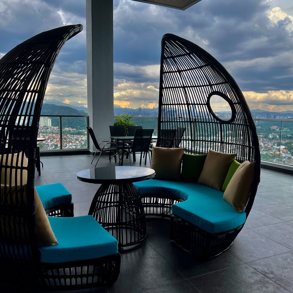 ROMANi Fusion Restaurant & Oysters Bar in AVANTÉ Hotel romantic restaurant in PJ